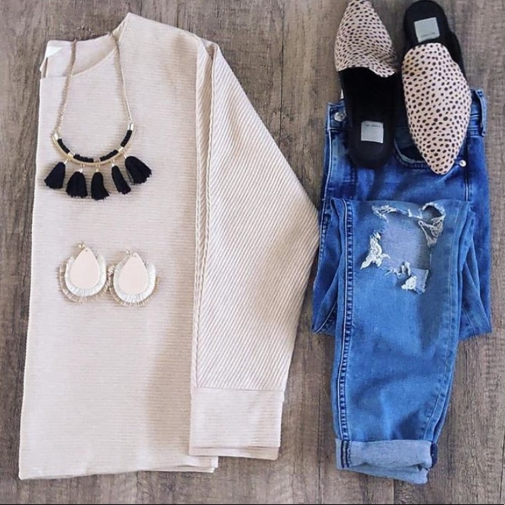 $20 Mystery Box Outfit Sizes XS-4X & Juniors - Picture 9 of 15